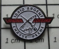1215a Pin's Pins / Beau Et Rare / BATEAUX / PETIT CANOT A VOILE 18410 ARGENT CHASSE PECHE - Boten