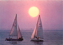 Coucher De Soleil - CPM - Voir Scans Recto-Verso - Hold To Light