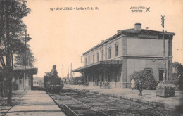 AMPLEPUIS (Rhône) - La Gare - Train En Attente - Amplepuis