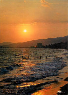 Coucher De Soleil - CPM - Voir Scans Recto-Verso - Hold To Light