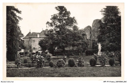 APFP7-0515-72 - FRESNAY-SUR-SARTHE - Un Coin Du Jardin Public Et Ruines Du Vieux Chateau - La Fresnaye Sur Chédouet