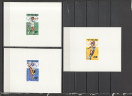 NIGER    N° 732 à 734    EPREUVES DE LUXE    NEUFS SANS CHARNIERE  COTE ? €   FOOTBALL JEUX OLYMPIQUES SEOUL SPORT - Niger (1960-...)