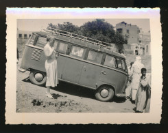 VOLKSWAGEN BUSJE MET 7 RAMEN. FOTO  9,5 X 7CM - Busse & Reisebusse