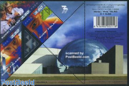 Finland 2000 Science, Holograph S/s, Mint NH, Various - Holograms - Ungebraucht