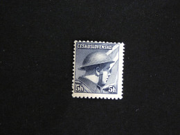 TCHECOSLOVAQUIE CESKOSLOVENSKO CZECHOSLOVAKIA YT 387 * MLH - CAPITAINE RIDKY - Ungebraucht