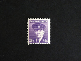 TCHECOSLOVAQUIE CESKOSLOVENSKO CZECHOSLOVAKIA YT 391 ** MNH - SOUS LIEUTENANT JIRI KRAL - Ungebraucht