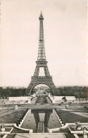 CPM Paris Et Ses Merveilles  La Tour Eiffel Vue Du Palais De Chaillot - Eiffelturm