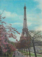 75 - Paris - Tour Eiffel - Carte 3D - CPM - Voir Scans Recto-Verso - Eiffelturm