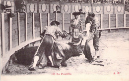 CPA - CORRIDA - A.R. - 12 - La Puntilla - Corrida