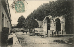 Delcampe - CPA CAVAILLON L'Arc De Triomphe De Marius Sur L'Esplanade Du Clos (1086269) - Cavaillon
