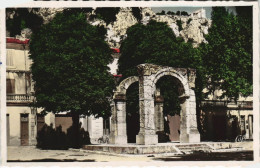 Delcampe - CPA CAVAILLON L'Arc De Triomphe Romain (1086941) - Cavaillon