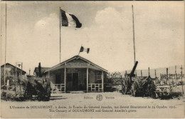 Delcampe - CPA L'ossuaire De DOUAUMONT - A DROITE LA TOMBE DU GENERAL ANSELIN (119423) - Douaumont