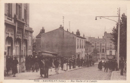 Bagnolet.  Rue Hoche Et Le Lavoir. ( Rare ) - Bagnolet