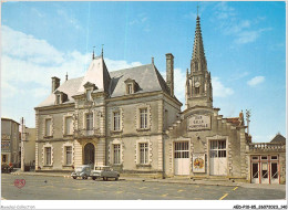 AEDP10-85-0824 - CHANTONNAY - L'hotel De Ville Et Le Clocher - Chantonnay