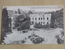PARIS - La Maison Thiers Pendant Sa Démolition Sous La Commune - Paris (15)