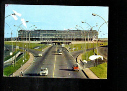 Cpm Aéroport De Paris Orly L'aérogare, Renault 4l, Citroen Ds, Citroen 2 Cv, Avion Au Décollage , - Orly