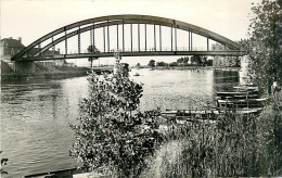 60* VERBERIE  Pont  (CPSM Petit Format)          MA87,0700 - Verberie