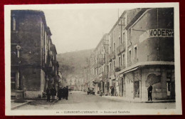 CPA Clermont-L'Hérault - Boulevard Gambetta        (34 France) - Clermont L'Hérault
