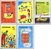 243456 MNH SURINAM 1982 A BENEFICIO DE LA INFANCIA - Autres & Non Classés