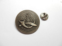 Beau Pin's En Relief , Armée Militaire , Régiment Bataillon Chasseurs - Army