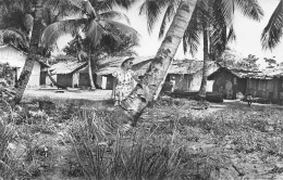 GABON PORT GENTIL Ile Mandji Le Village Indigène N° 18 \ML4017 - Gabun