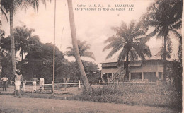GABON LIBREVILLE Le Batiment De La Compagnie Du Bois Gabonaise N° 8 \ML4017 - Gabun