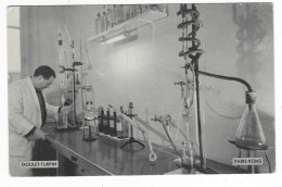 CPSM GOULET TURPIN N° 10, PARIS - REIMS, UN COIN DU LABORATOIRE - Negozi