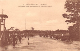 CONGO BRAZZAVILLE Kindamba Les S Des Soeurs Se Dirigent Vers La Chapelle Vierge Non Voyagé 2 Scans N° 19 \ML4037 - Brazzaville