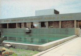 CONGO BRAZZAVILLE Marien N'Gouabi Le Mausolée (Scans R/V) N° 10 \ML4056 - Brazzaville