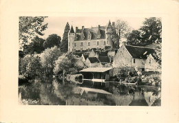 37 - Montrésor - Le Château Et L'Indrois - CPSM Grand Format - CPM - Voir Scans Recto-Verso - Montrésor