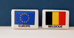 FEVE - FEVES -  "LES DRAPEAUX MAIFRUICO 1993" - LOT DE 2 -  BELGIQUE - EUROPE - Countries