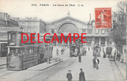 PARIS -  LA GARE DE L'EST ANIMEE - Metro, Stations