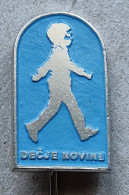 Badge Z-99-35 - Decje Novine, Gornji Milanovac, Serbia, Newspaper, Zeitung, Giornale, Journal, Magazine, - Media
