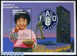 Grenada Grenadines 1995 50 Years F.A.O. S/s, Mint NH, Health - Food & Drink - Alimentation