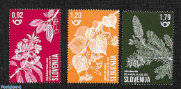 Slovenia 2025 Honey Flowers 3v, Mint NH, Nature - Flowers & Plants - Slovénie