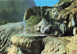 5 GUILLESTRE FONTAINE PETRIFIANTE DE REOTIER - Guillestre