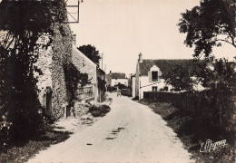 77 SAVIGNY LE TEMPLE RUE MONTBREAU - Savigny Le Temple