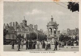 28 CHATEAUDUN LA PLACE DU 18 OCTOBRE - Chateaudun