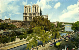 Paris CPA La Cathedrale Notre Dame - Arrondissement: 04