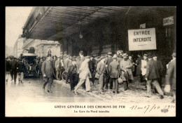 75 - PARIS 10EME - GREVE DES CHEMINOTS DU NORD - LIGNE DU NORD OCCUPEE - PONT DU BLD DE LA CHAPELLE - PONT ST-ANGE ? - Paris (10)