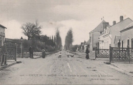 CPA Circuit De La SARTHE 1906 - Arrivée Au Passage à Niveau De Saint-Calais - N°8 - Ed° Tessier à St-Calais - Sonstige & Ohne Zuordnung