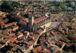 32 - Condom - Cathédrale St-Pierre - Vue Aérienne - CPM - Voir Scans Recto-Verso - Condom