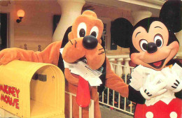 Disney - Mickey Pluto - CPM - Voir Scans Recto-Verso - Sonstige & Ohne Zuordnung