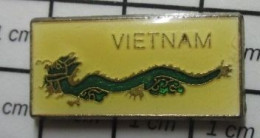 412F Pin's Pins / Beau Et Rare / ANIMAUX / DRAGON VERT VIeTNAM. Doc-Lap ! Doc-Lap !!! - Animaux