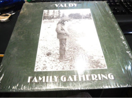 * Vinyle 33t - VALDY : Family Gathering  Liste Des Titres :  A1Introduction 0:44  A2 City Musician2:39  … - Autres - Musique Française