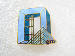 PIN'S  OTIS  ARCHE DE LA DÉFENSE   Email Grand Feu  WINNER - Andere & Zonder Classificatie