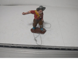 FIGURINE COWBOY EN PLOMB ANCIEN QUIRALU ? VINTAGE N°24 - Soldados De Plomo