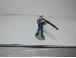 FIGURINE SOLDAT EN PLOMB ALU ANCIEN QUIRALU ? VINTAGE N°11 MARIN AU FUSIL - Soldados De Plomo