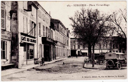 17 - B24119CPA - SURGERES - Place Victor Hugo - Café  Tabac Des Colonnes - Parfait état - CHARENTE-MARITIME - Surgères