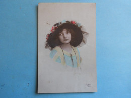 MODE - Une Femme Au Chapeau - 1918 - Mode